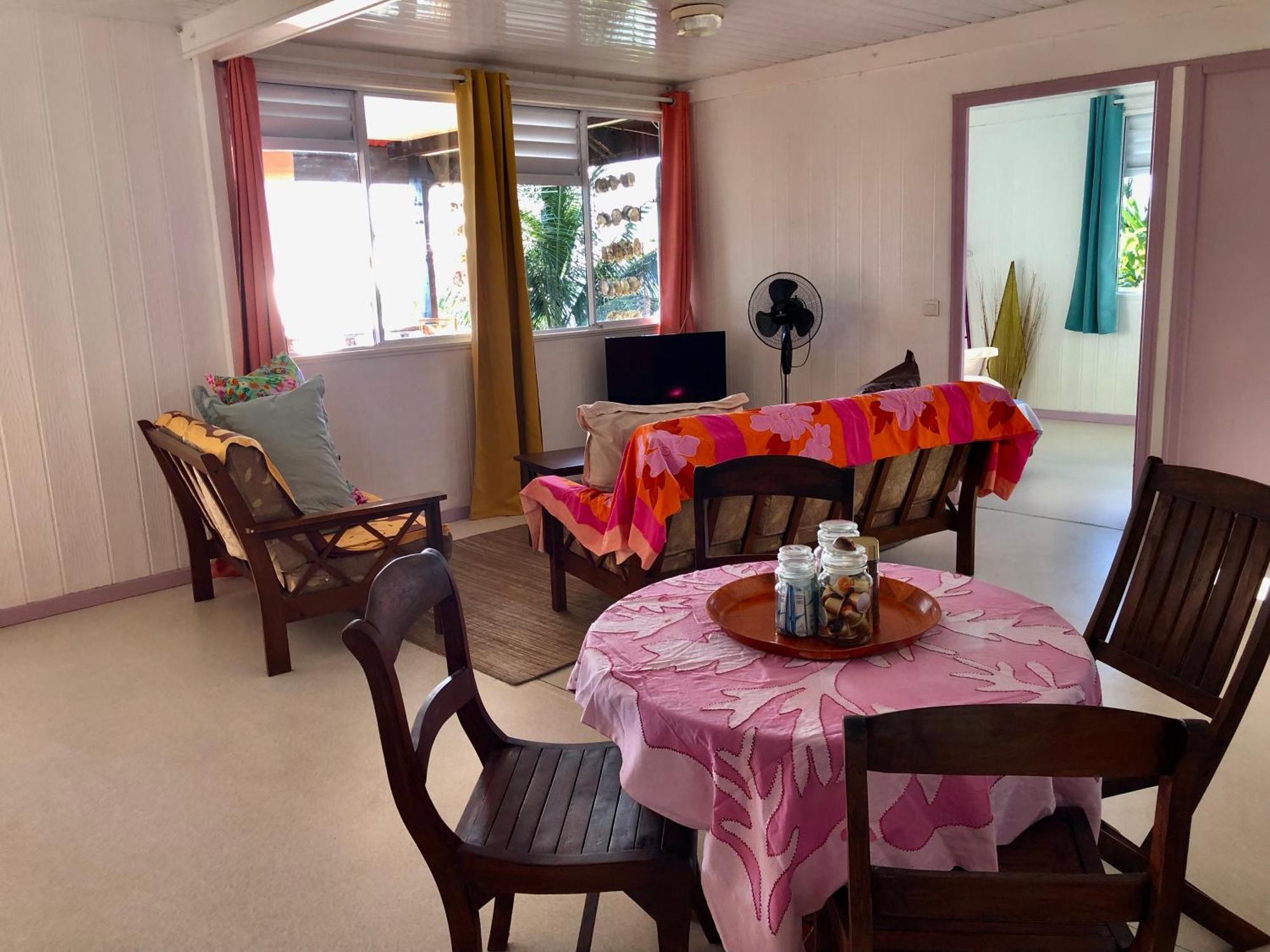 Fare Mirimiri Villa Uturoa Buitenkant foto